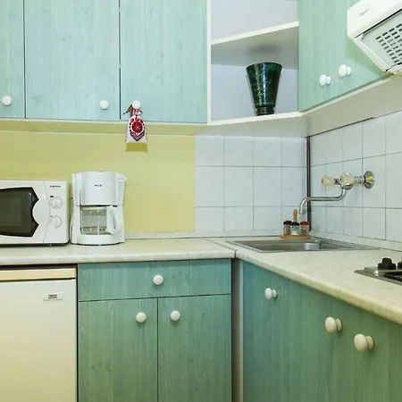 In 35398 Apartman *